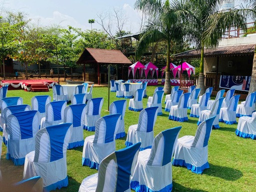 Grand outdoor event lawn with banquet seating