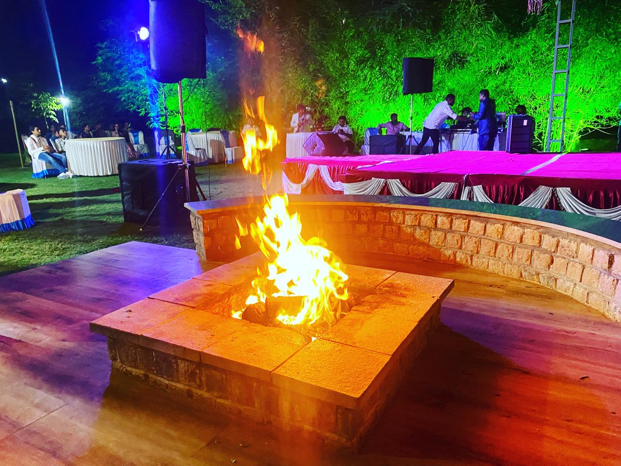 Bonfire & Live Music